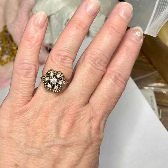 Vintage Australian crystal Sz 7.75 18K electroplated ring - Picture 9 of 13